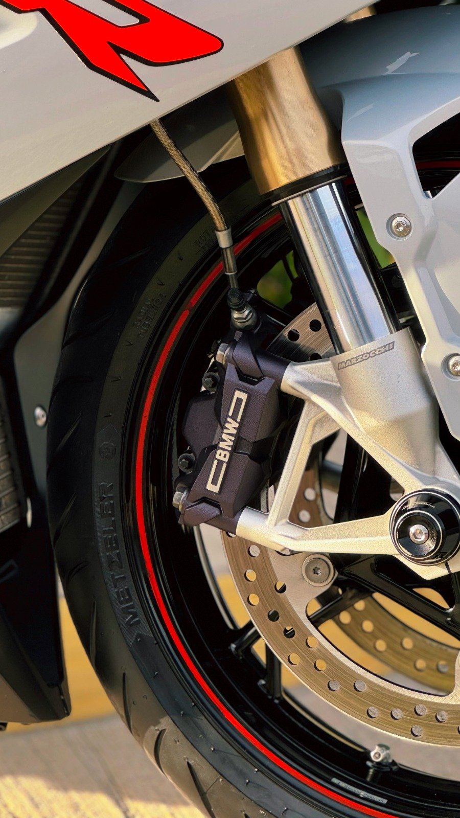 BMW S 1000 RR 2022 - Imagem 10