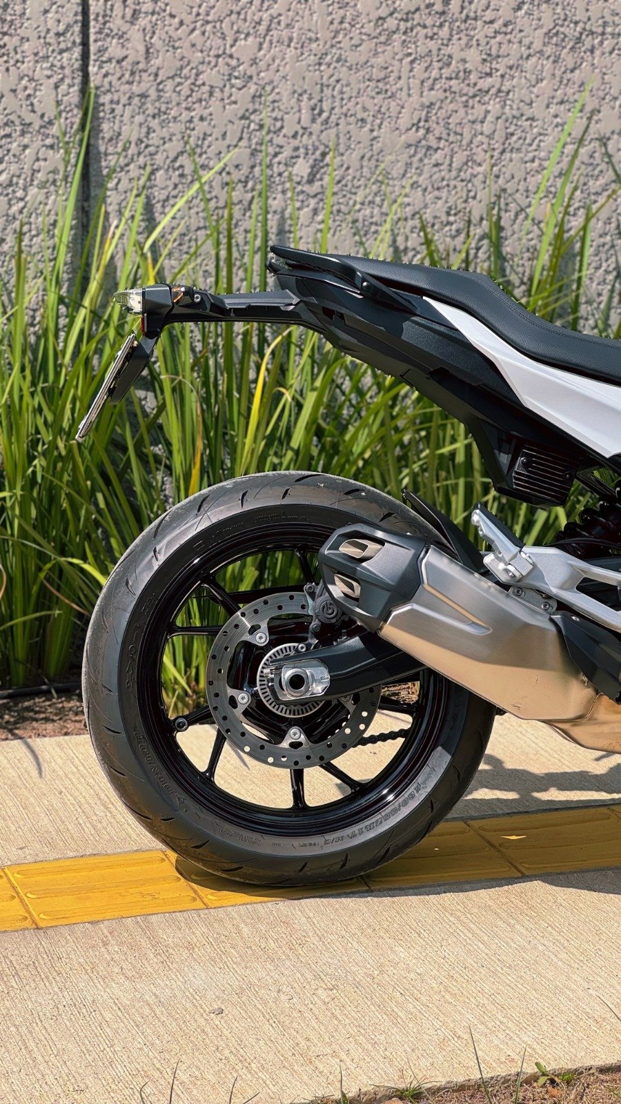 BMW F 900 R SPORT PLUS 2024 - Imagem 13