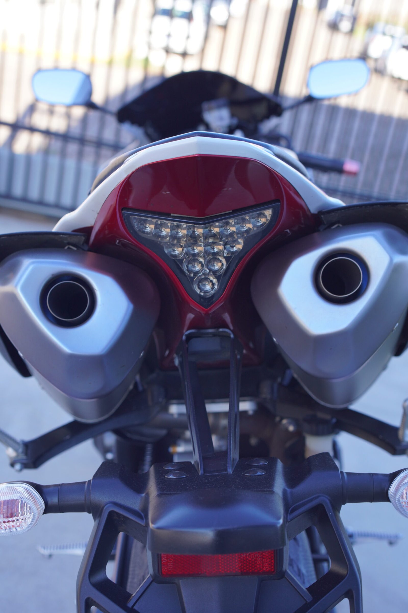 Yamaha YZF-R1 2013 - Imagem 6