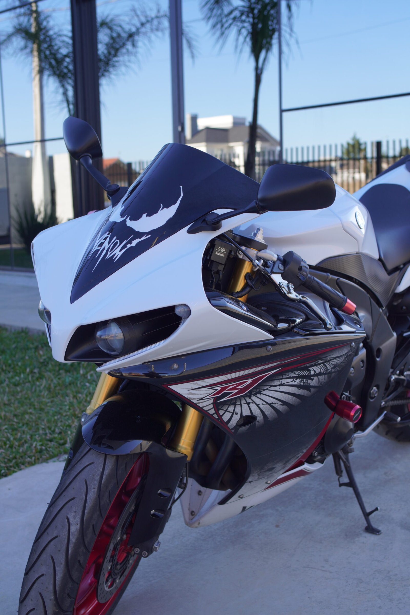 Yamaha YZF-R1 2013 - Imagem 3