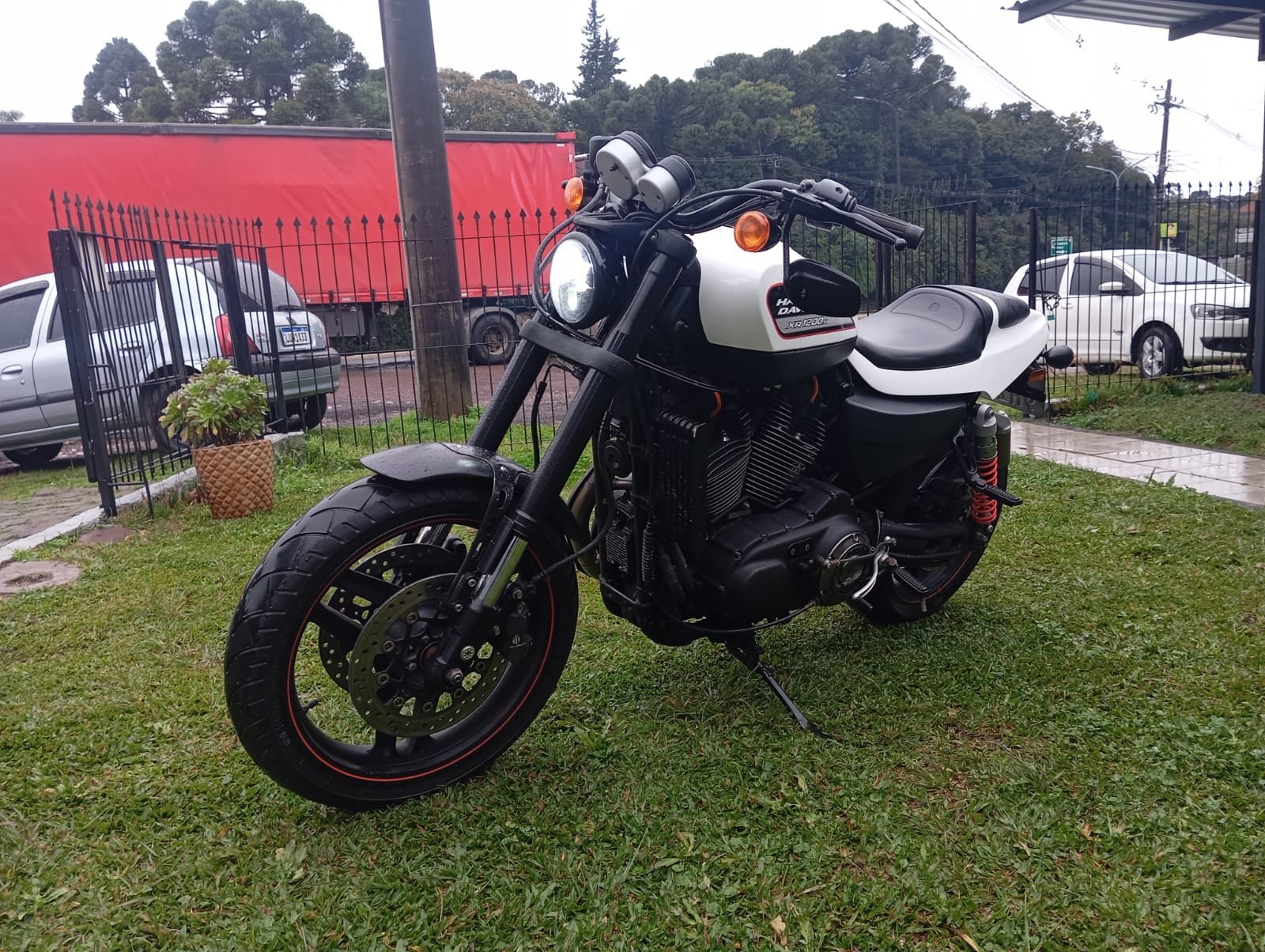 HARLEY-DAVIDSON SPORTSTER XR1200X - Imagem 12