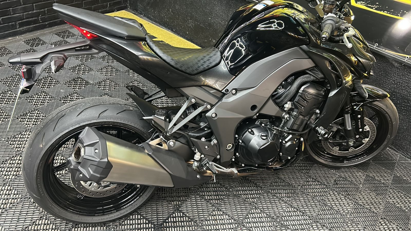 Kawasaki Z1100 2027 - Imagem 2
