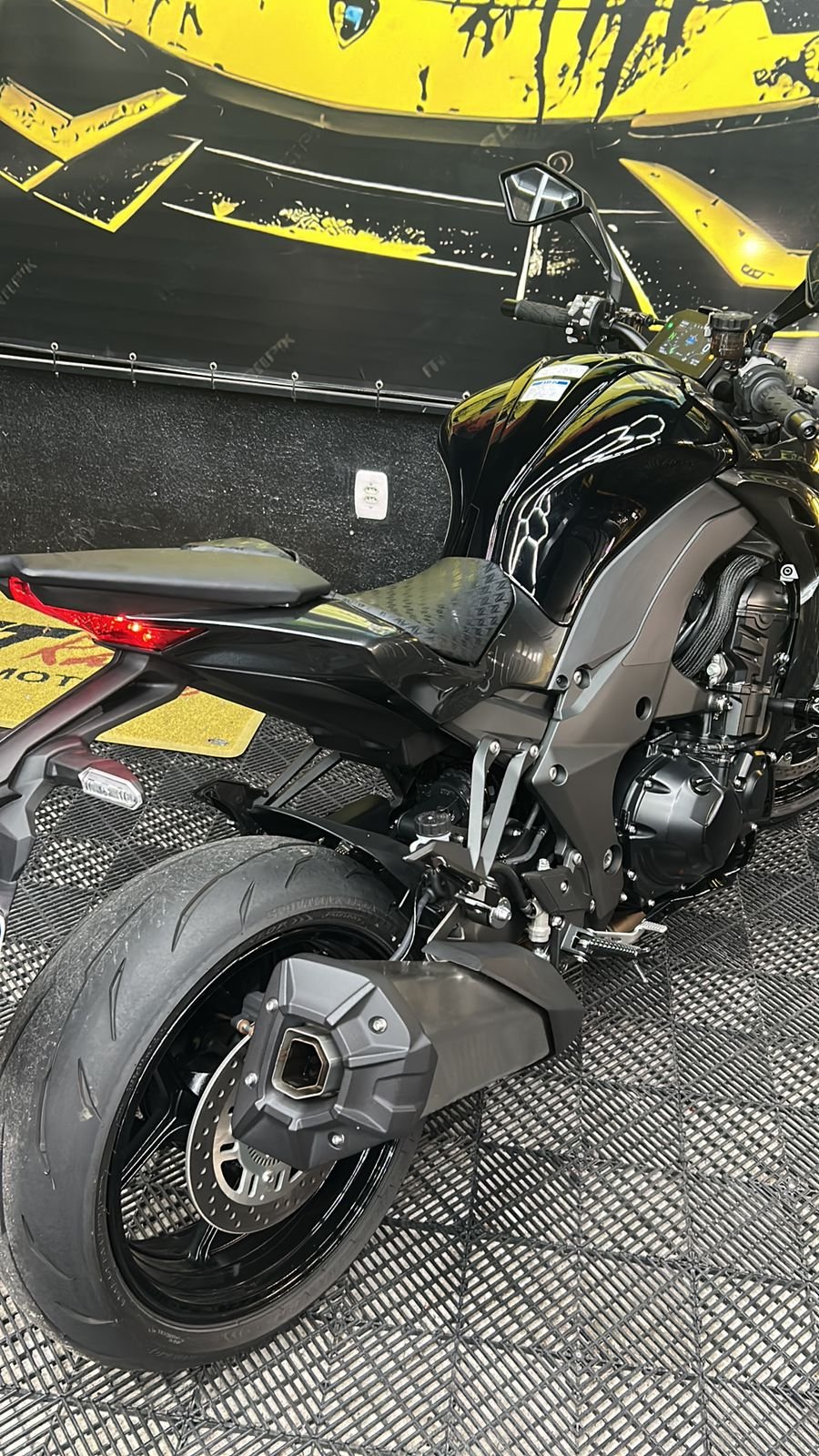 Kawasaki Z1100 2027 - Imagem 4