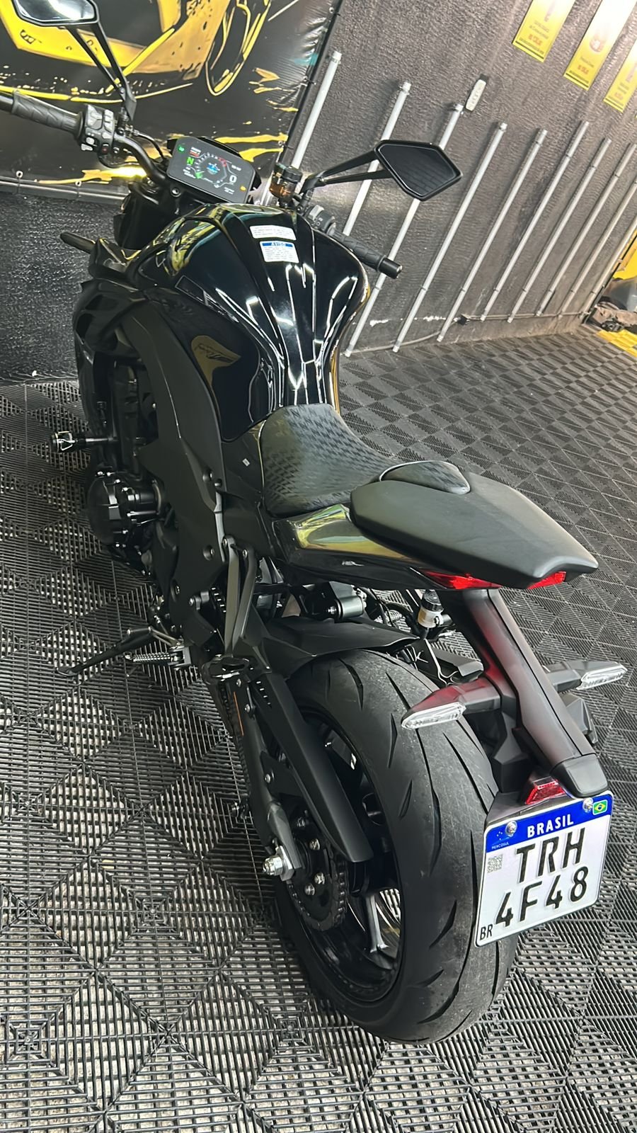Kawasaki Z1100 2027 - Imagem 5