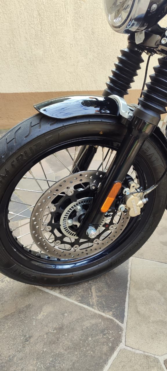 ROYAL ENFIELD INTERCEPTOR 650 2024 - Imagem 11
