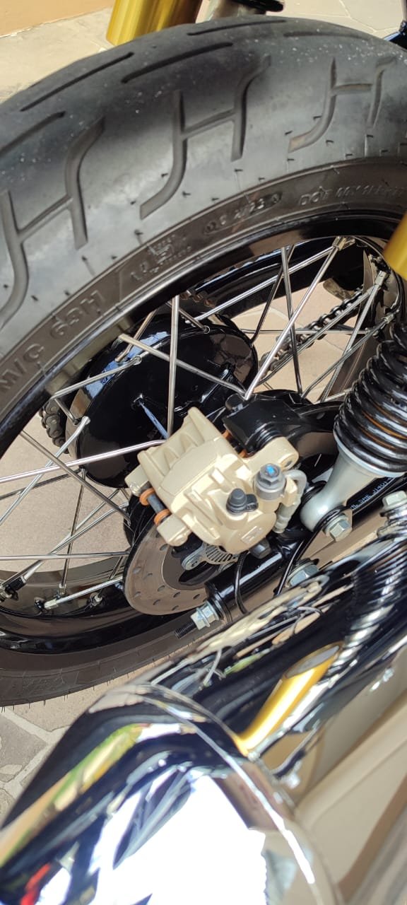 ROYAL ENFIELD INTERCEPTOR 650 2024 - Imagem 9
