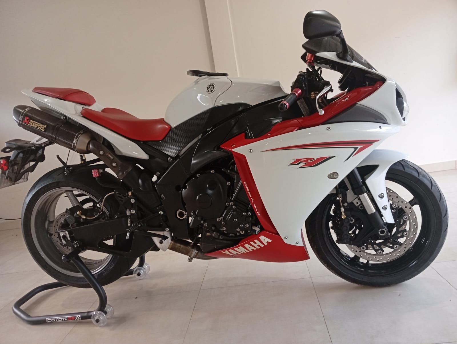 Yamaha YZF-R1 2009 - Imagem 4