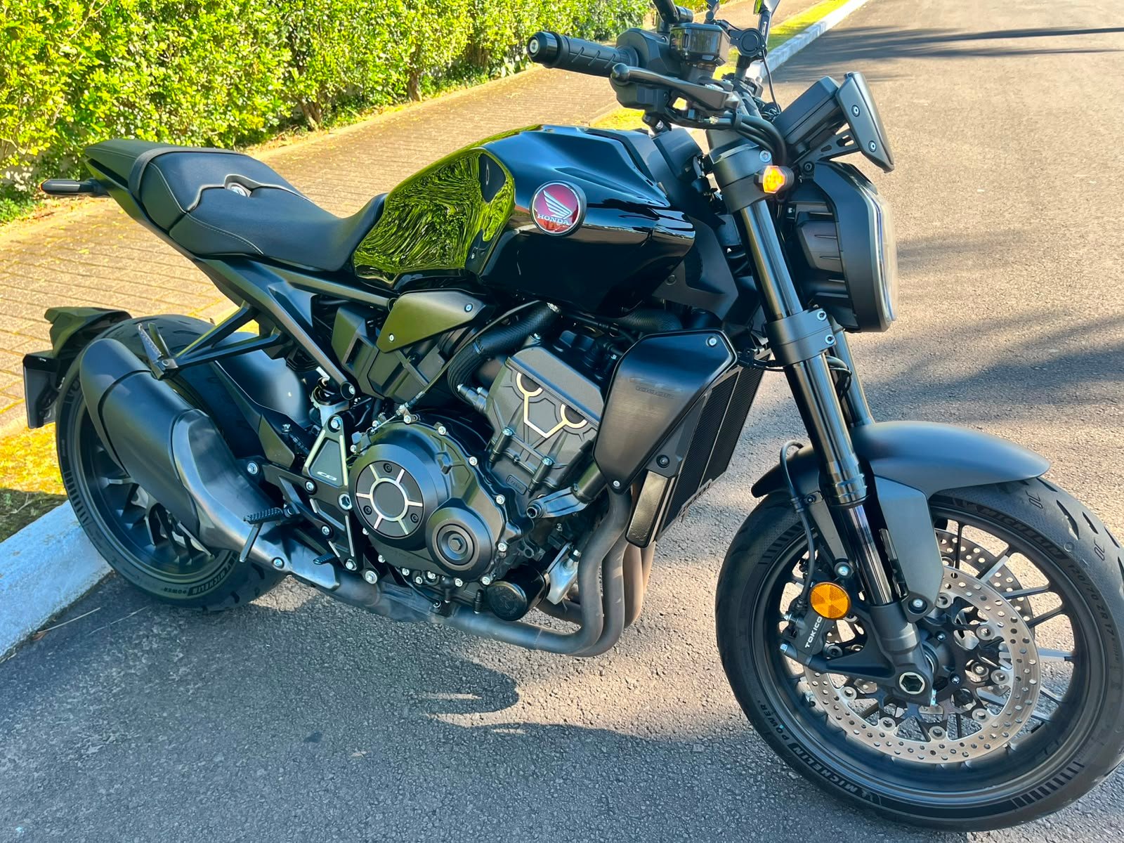 HONDA CB1000R BLACK EDITION 2022 - Imagem 8