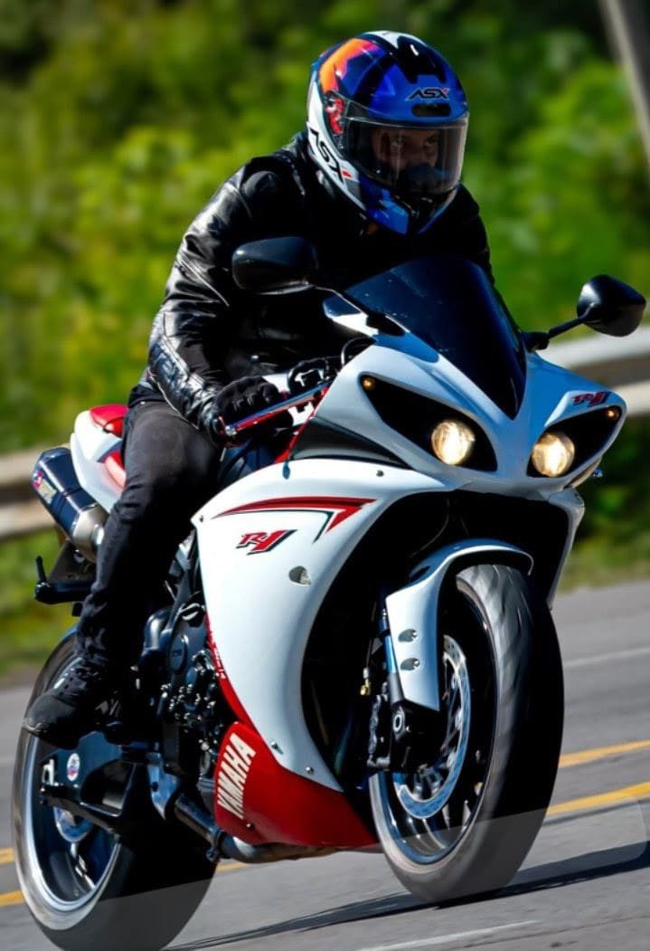 Yamaha YZF-R1 2009 - Imagem 6